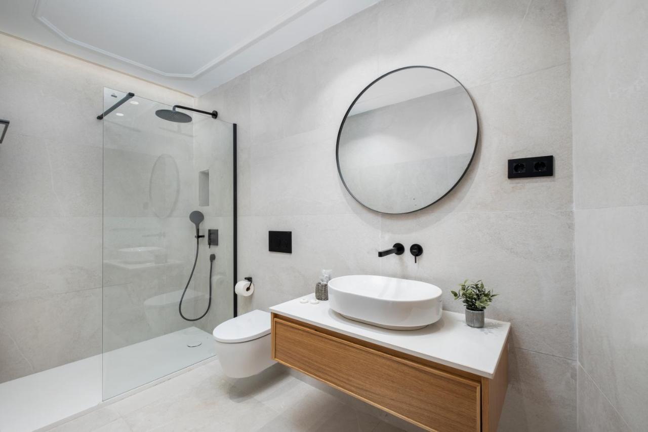 Apartamentos La Zagalilla Málaga Dış mekan fotoğraf